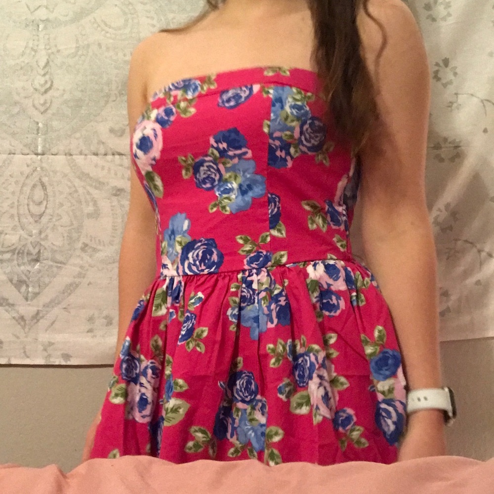 A forever 21 floral strapless dress